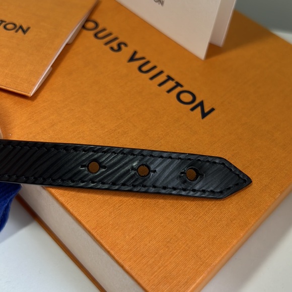 EUC Two Toned LV Leather Bracelet - Picture 6 of 11